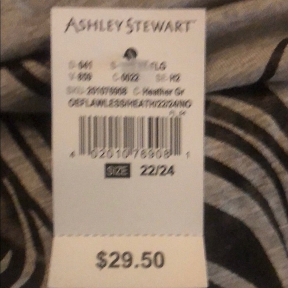 ASHLEY STEWART GRAPHIC TOP - Picture 5 of 6